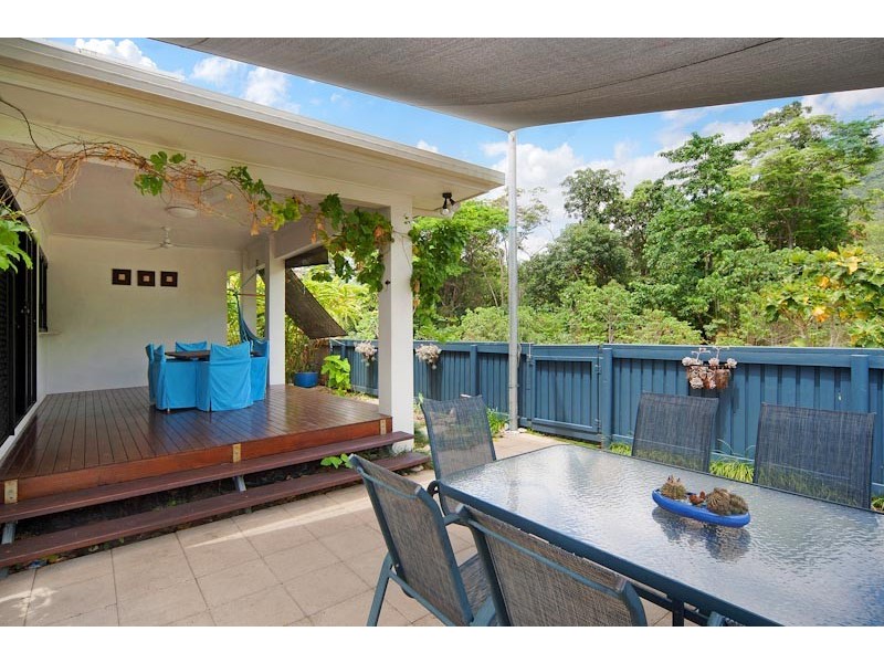 42 McBride Street, Redlynch QLD 4870