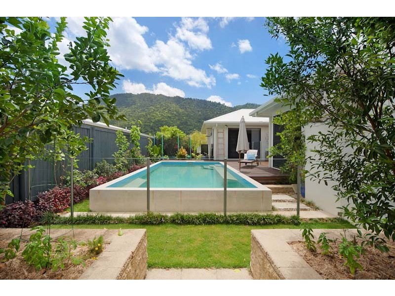 42 McBride Street, Redlynch QLD 4870