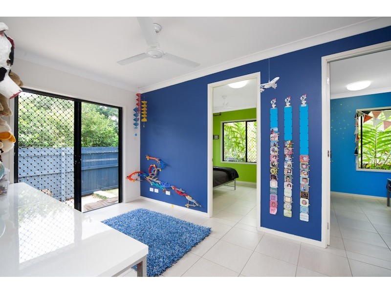 42 McBride Street, Redlynch QLD 4870