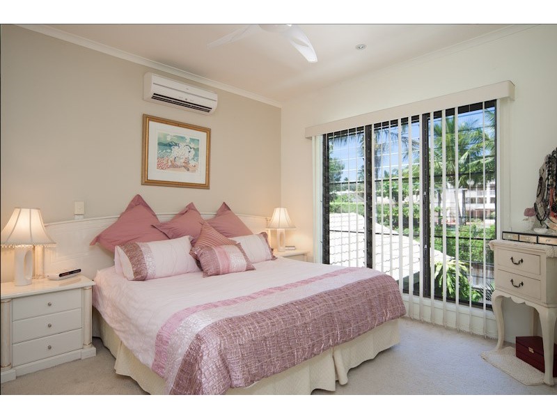 Yorkeys Knob QLD 4878