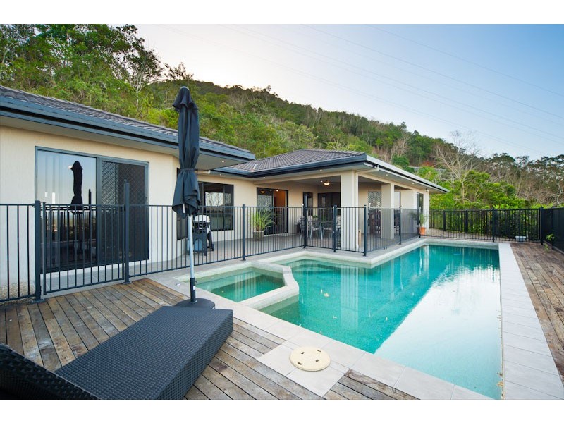 81 Summer Hill Drive, Mooroobool QLD 4870