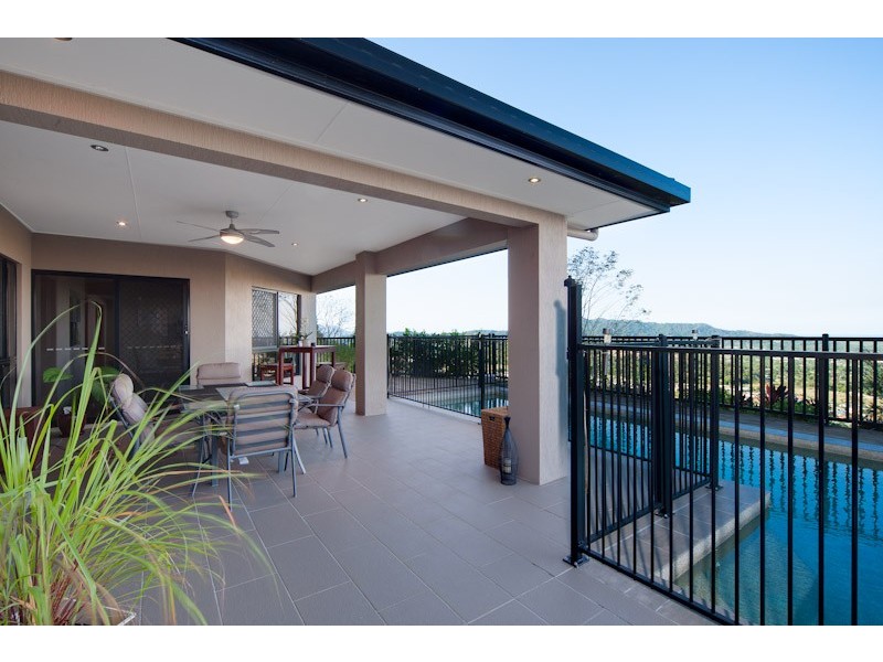 81 Summer Hill Drive, Mooroobool QLD 4870