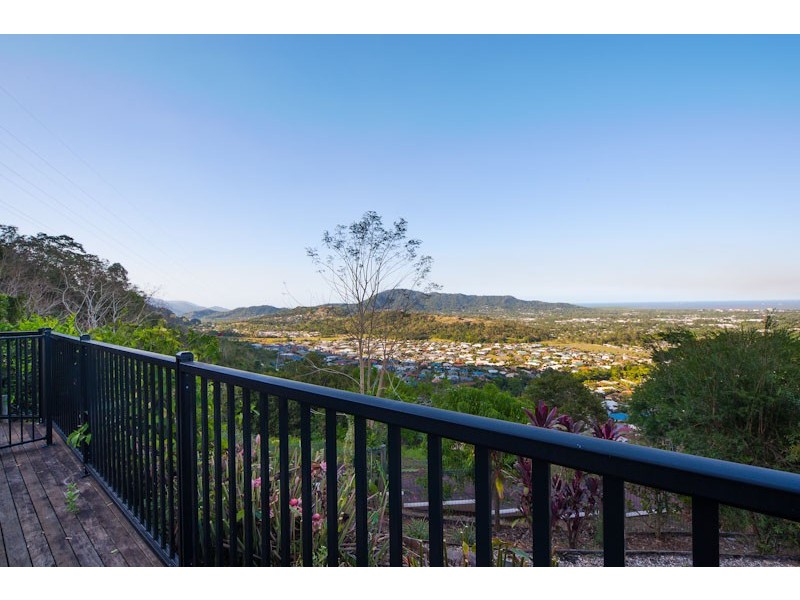 81 Summer Hill Drive, Mooroobool QLD 4870