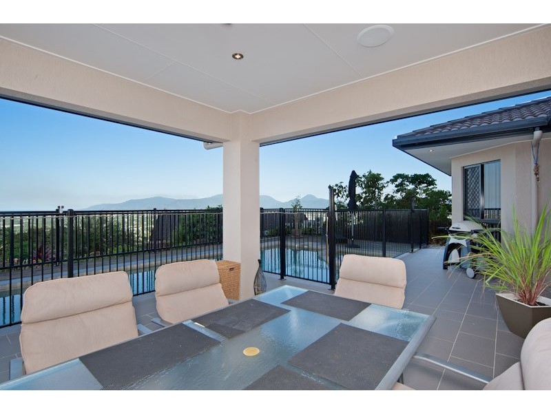 81 Summer Hill Drive, Mooroobool QLD 4870