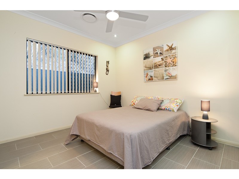 81 Summer Hill Drive, Mooroobool QLD 4870