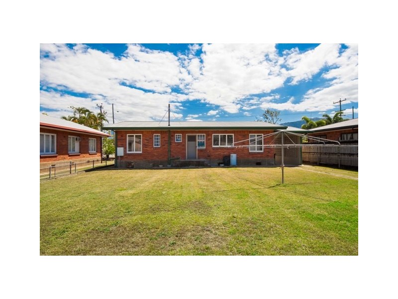 268 Aumuller Street, Westcourt QLD 4870