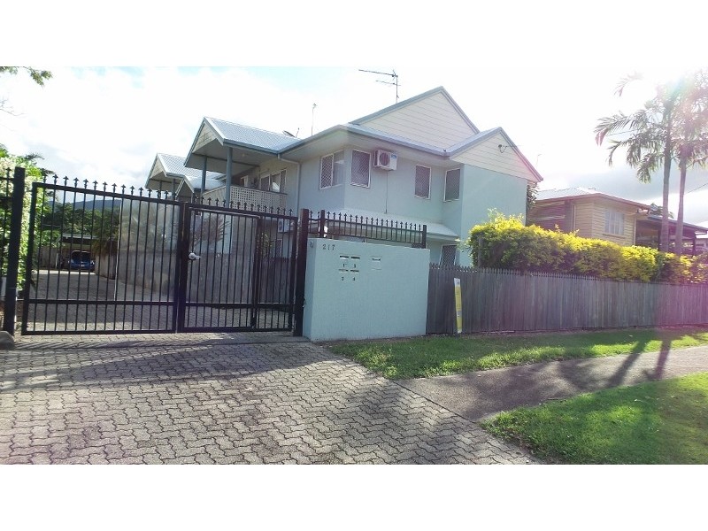 Bungalow QLD 4870