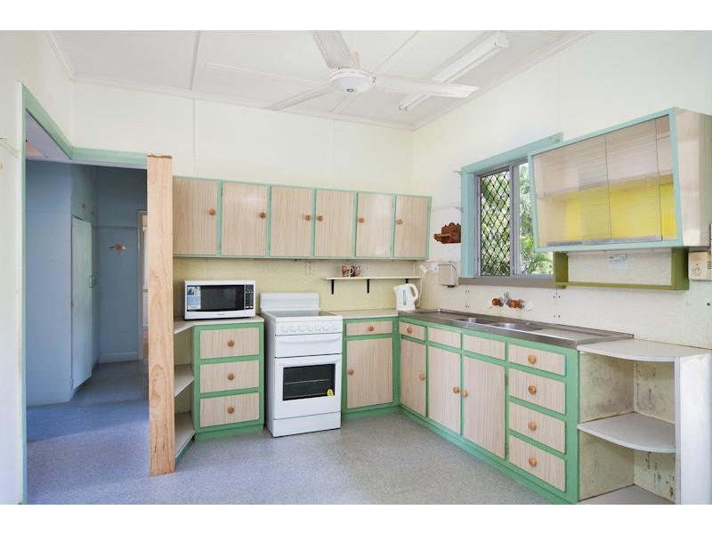 15 Keirle Avenue, Whitfield QLD 4870