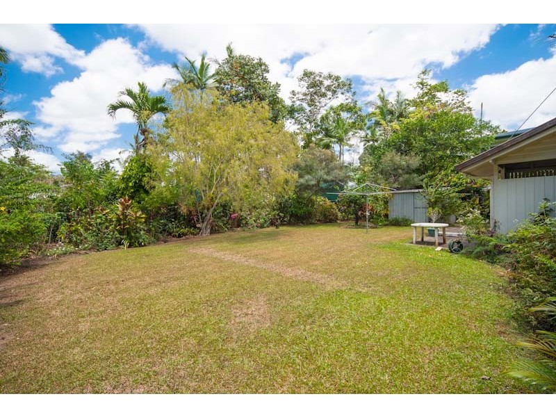 15 Keirle Avenue, Whitfield QLD 4870