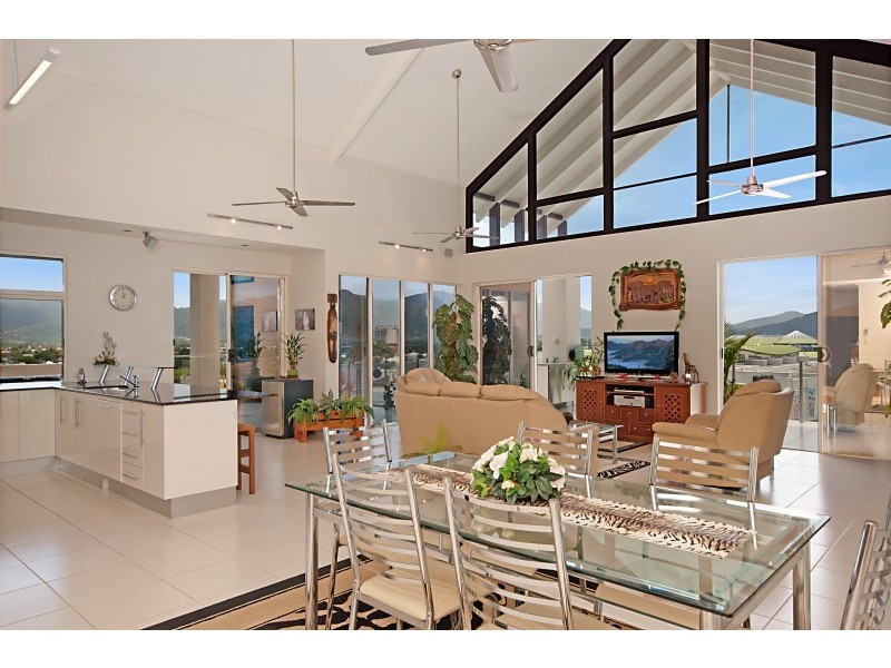 23/79 Spence Street, Cairns City QLD 4870