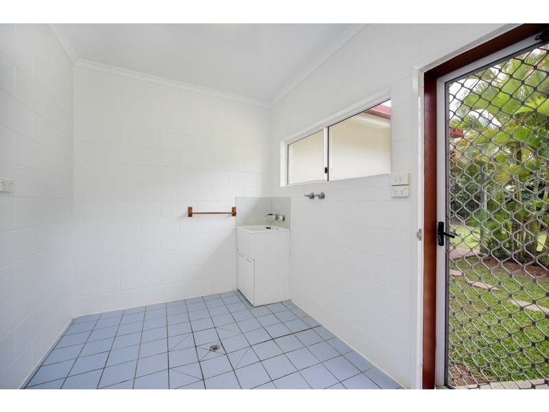 4 Cliff Close, Mount Sheridan QLD 4868