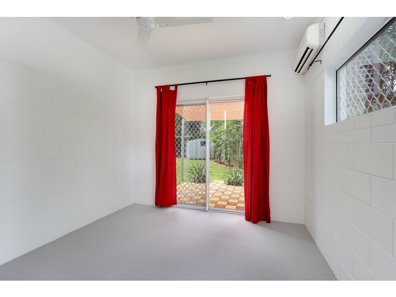 4 Cliff Close, Mount Sheridan QLD 4868