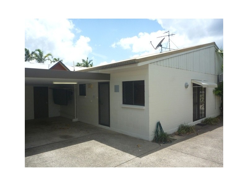 2/21 Balaclava Road, Earlville QLD 4870