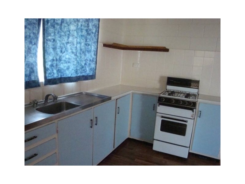 2/9 Hunt Street, Manunda QLD 4870