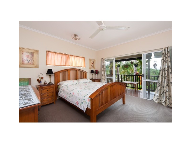 42 Barclay Road, Brinsmead QLD 4870