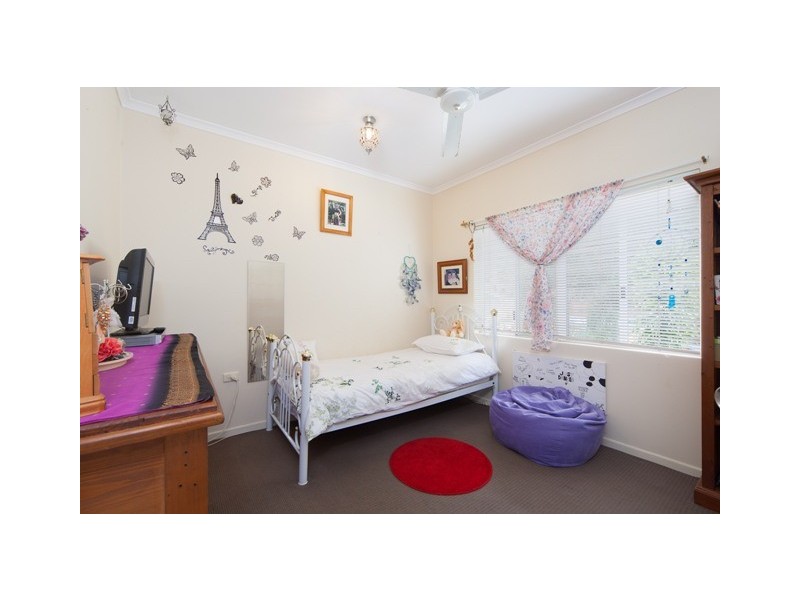 42 Barclay Road, Brinsmead QLD 4870