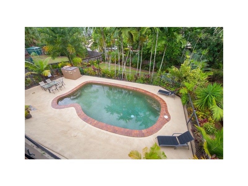 42 Barclay Road, Brinsmead QLD 4870