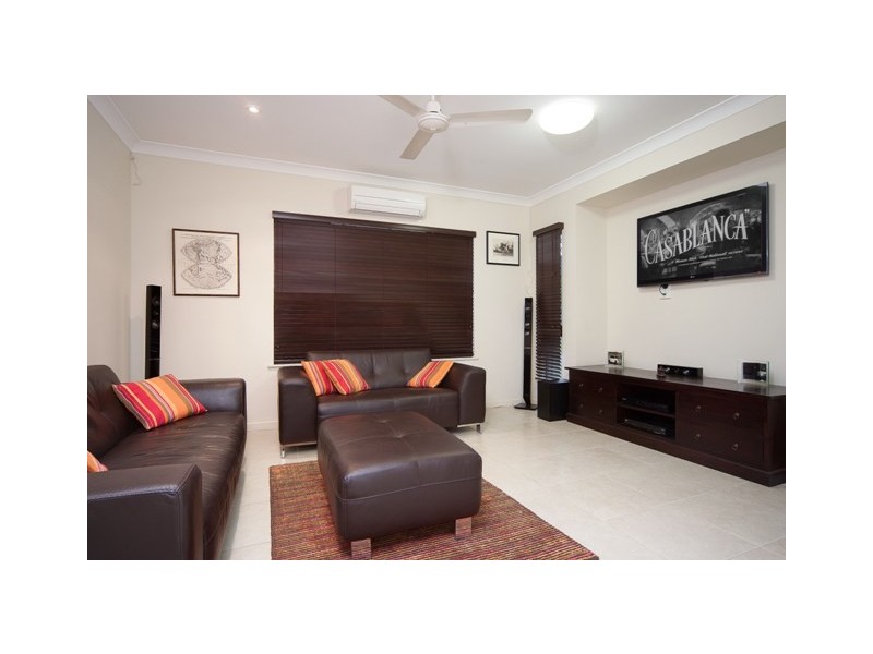 30 Finniss Crescent, Bentley Park QLD 4869