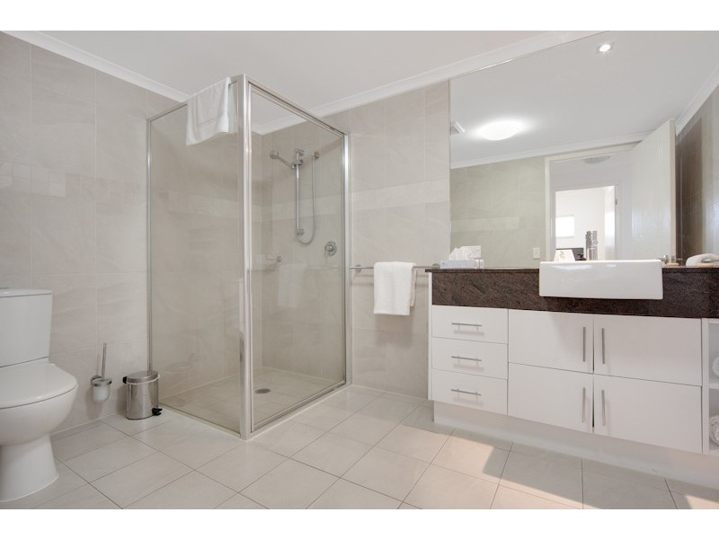 17/144 Abbott Street, Cairns City QLD 4870