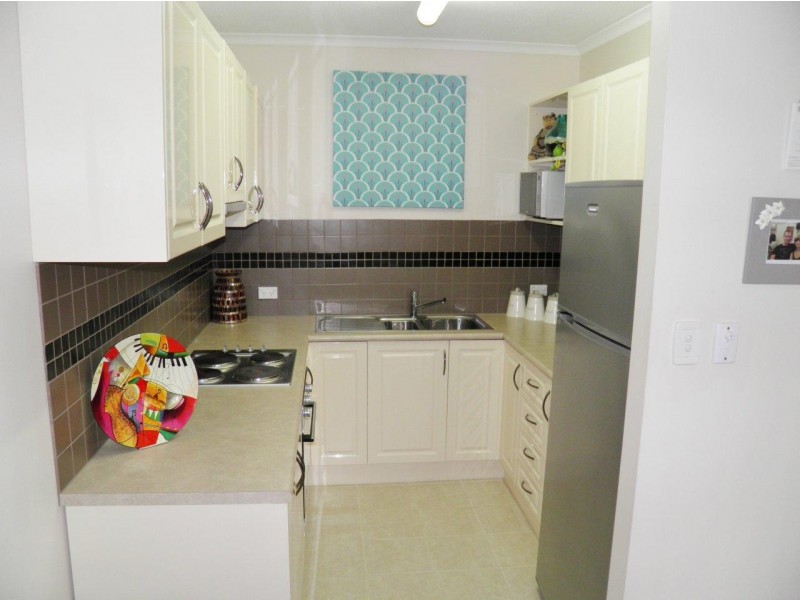 4/8 Grantala Street, Manoora QLD 4870