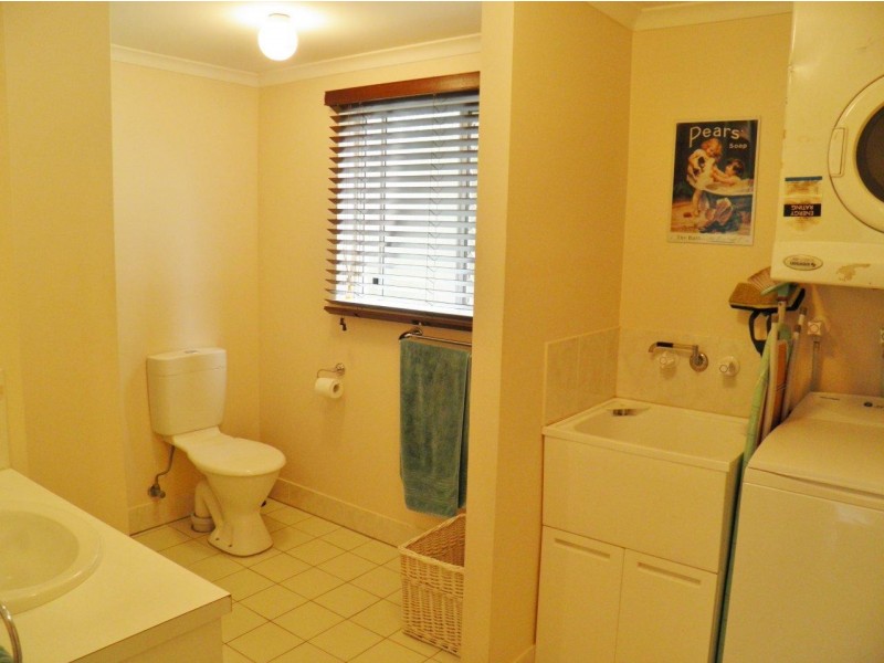 4/8 Grantala Street, Manoora QLD 4870