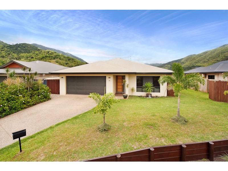 16 Kippin Close, Redlynch QLD 4870
