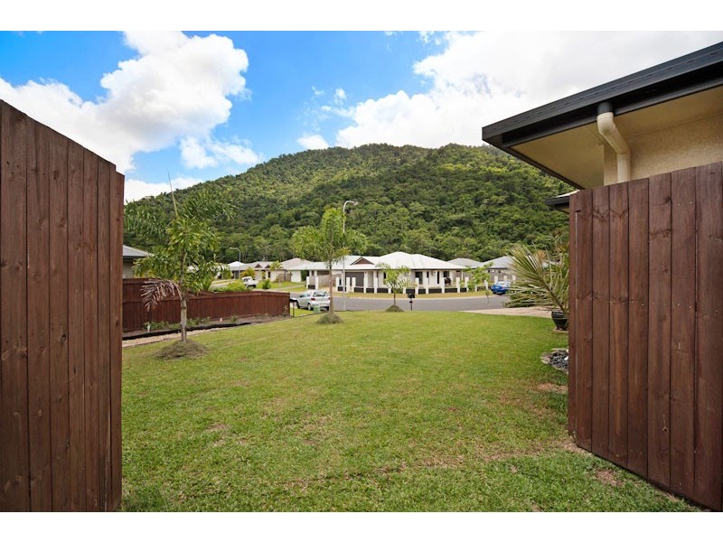 16 Kippin Close, Redlynch QLD 4870