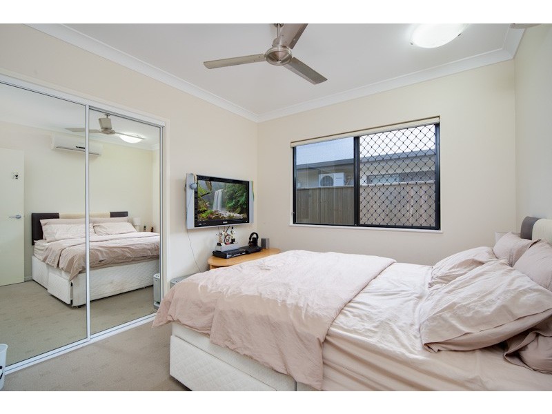 16 Kippin Close, Redlynch QLD 4870