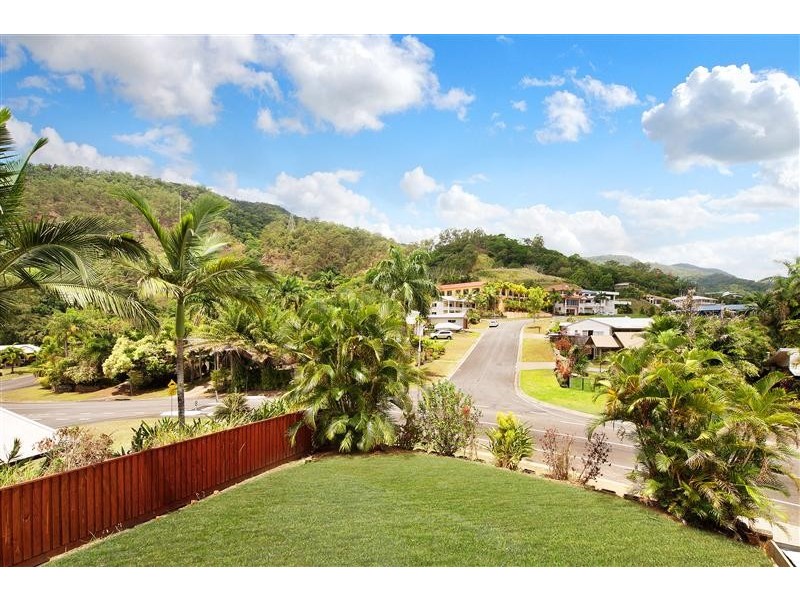 45 Currawong Street, Bayview Heights QLD 4868