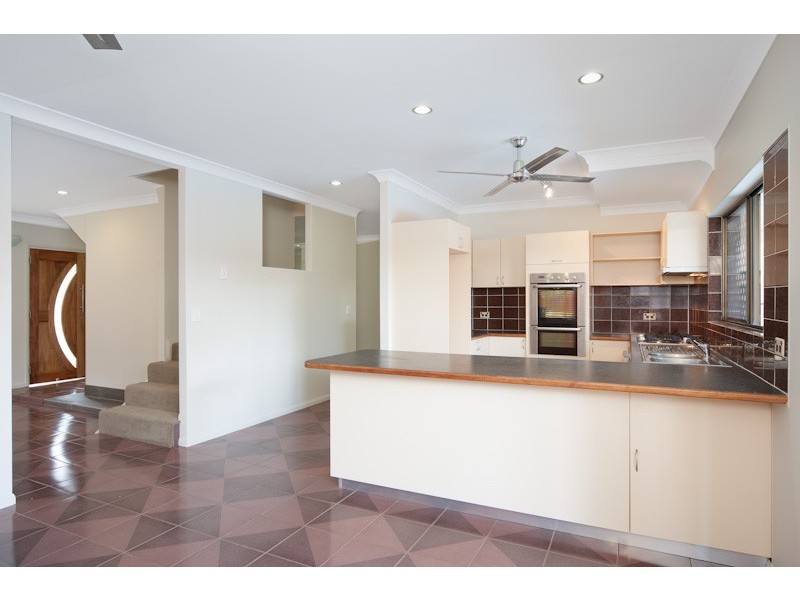 45 Currawong Street, Bayview Heights QLD 4868