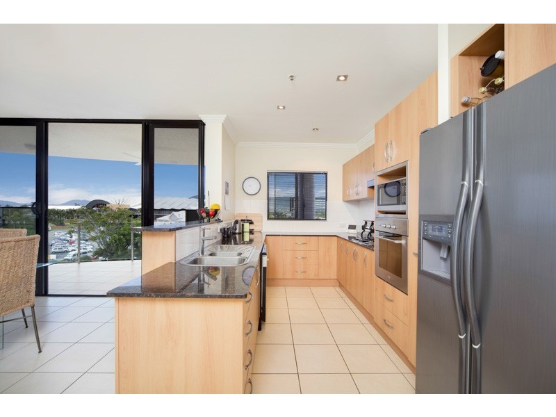 404/2-4 Lake Street, Cairns City QLD 4870