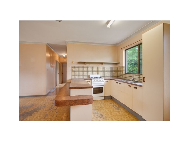 5 Kurruk Close, White Rock QLD 4868