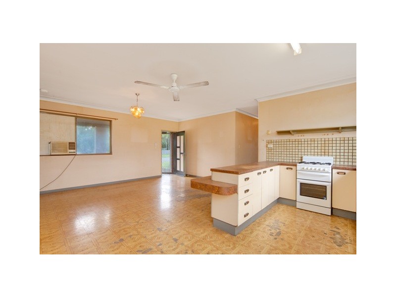 5 Kurruk Close, White Rock QLD 4868