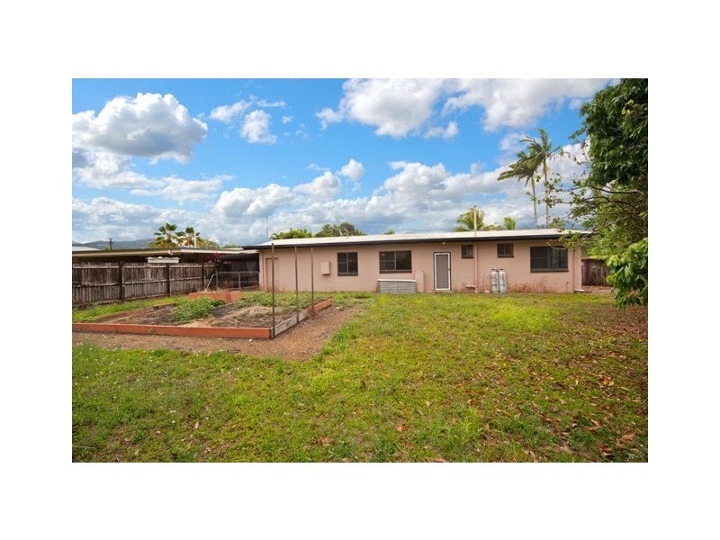 5 Kurruk Close, White Rock QLD 4868
