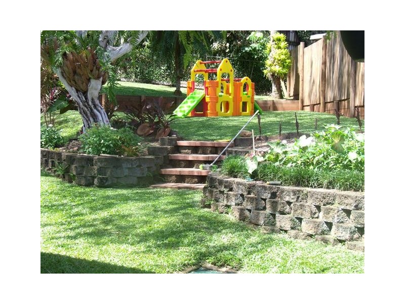 Mooroobool QLD 4870