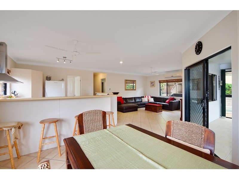 12 Surtees Close, Bentley Park QLD 4869