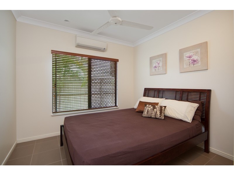 12 Surtees Close, Bentley Park QLD 4869