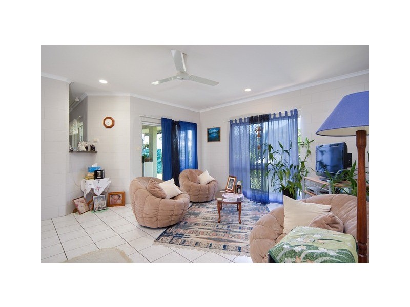 281 Robert Road, Bentley Park QLD 4869