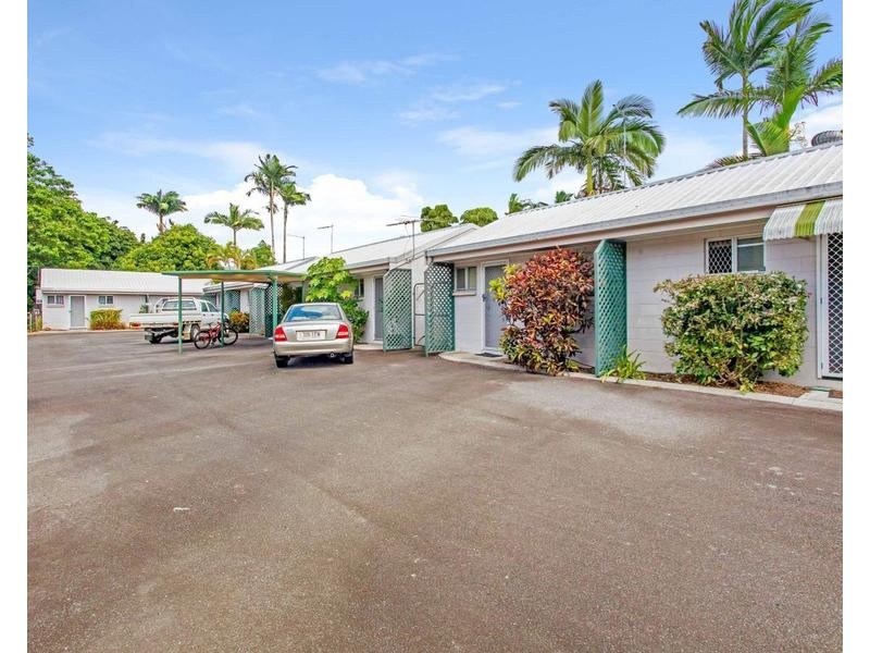 2/31 Miles Street, Manoora QLD 4870
