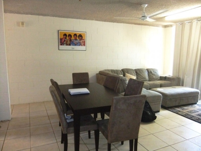 7/186 Lake Street, Cairns North QLD 4870