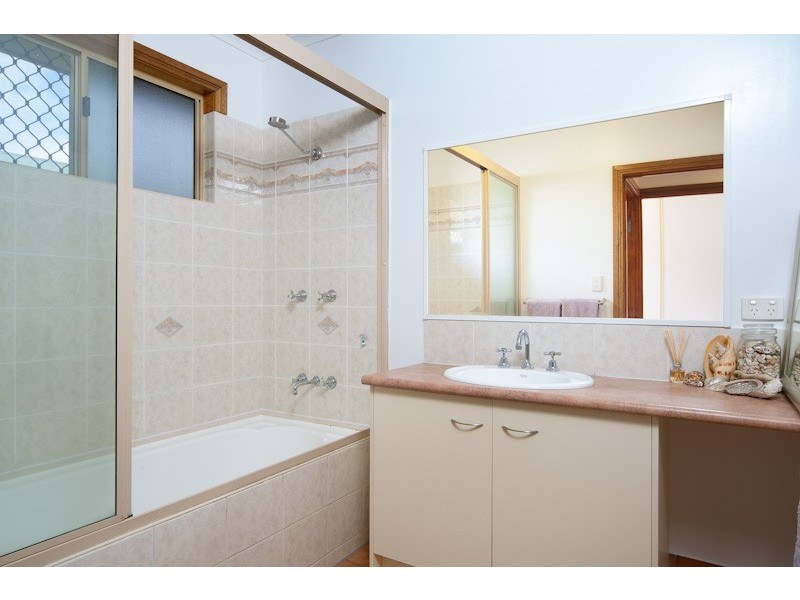 5 Normanby Close, Mount Sheridan QLD 4868