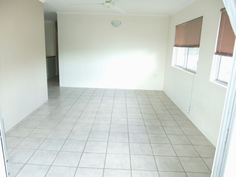 7/15 Pioneer Street, Manoora QLD 4870