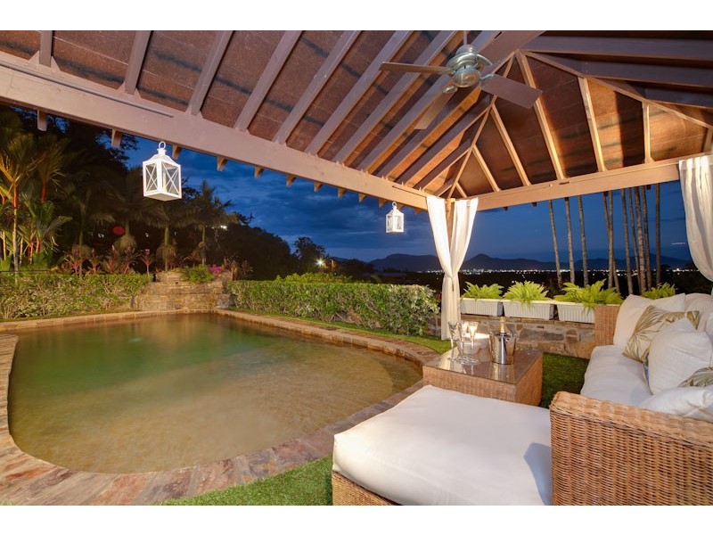 118 Nolan Street, Whitfield QLD 4870