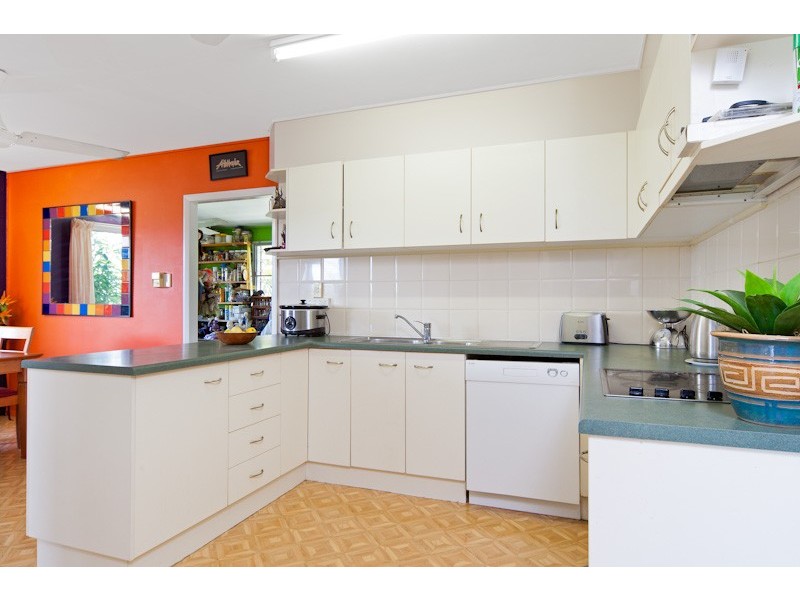 83 Mansfield Street, Earlville QLD 4870