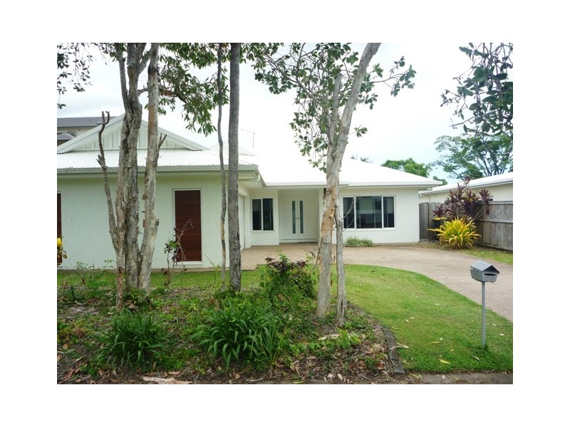 28 St Crispin Street, Clifton Beach QLD 4879