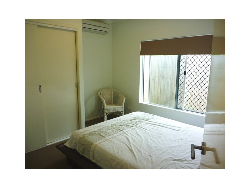 28 St Crispin Street, Clifton Beach QLD 4879