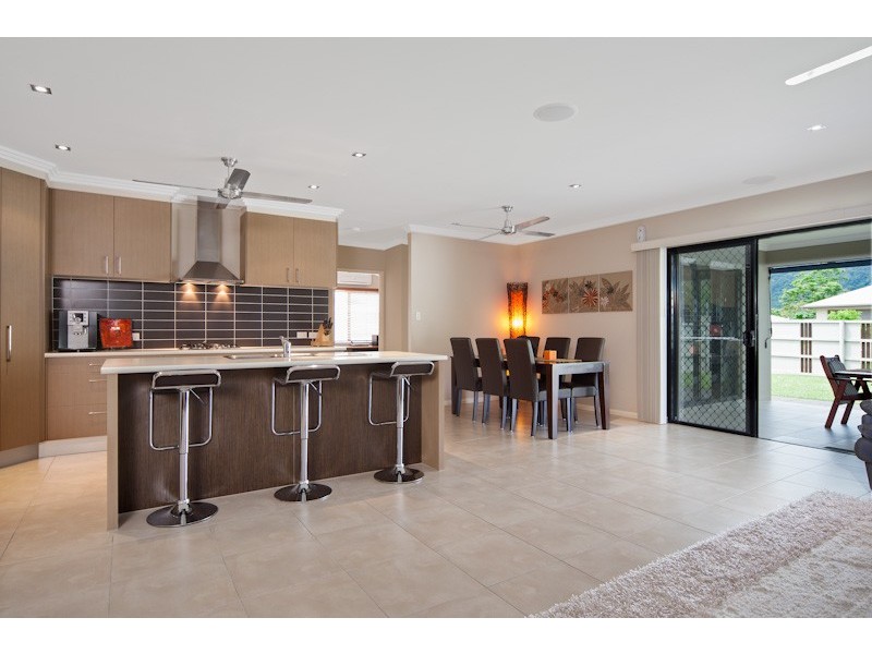 13 Roderick Street, Bentley Park QLD 4869