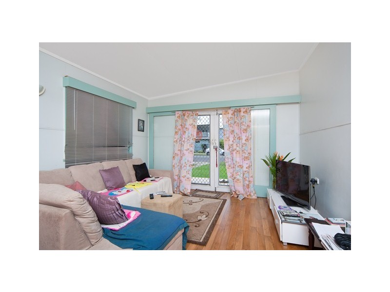 3 Chaplain Avenue, Manunda QLD 4870