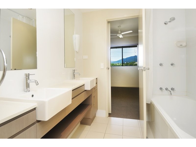 772/12 Gregory Street, Westcourt QLD 4870