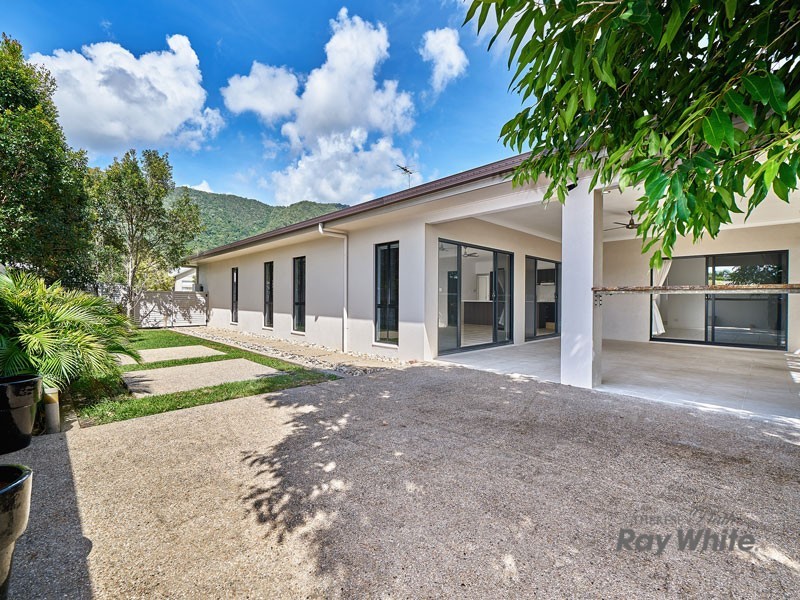 10 Shelbourne Street, Bentley Park QLD 4869